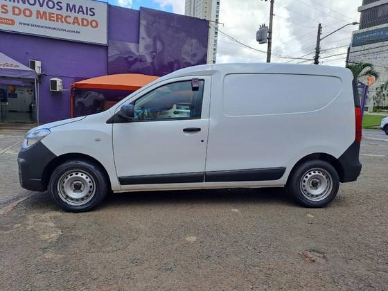 RENAULT KANGOO 1.6 16V SCE FLEX ADVANCED MANUAL RENAULT KANGOO 1.6 16V SCE FLEX ADVANCED MANUAL